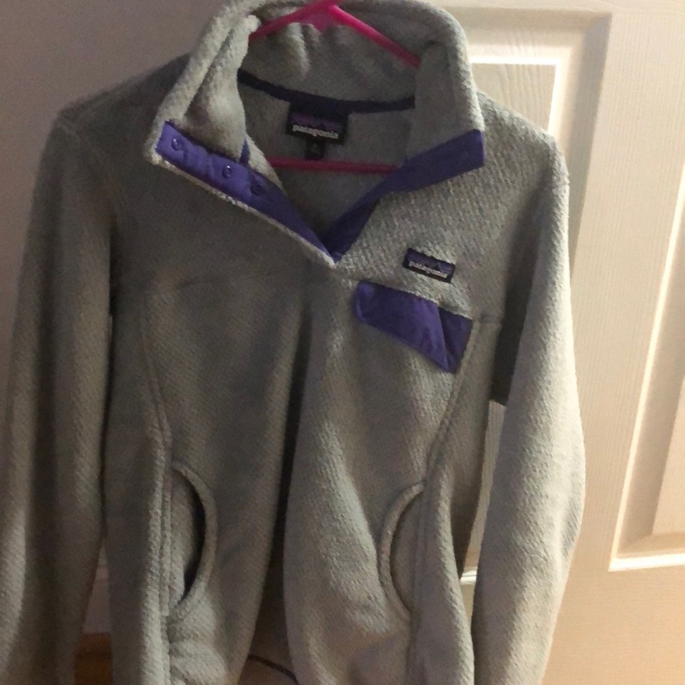 Women’s Patagonia purple/gray pullover size medium